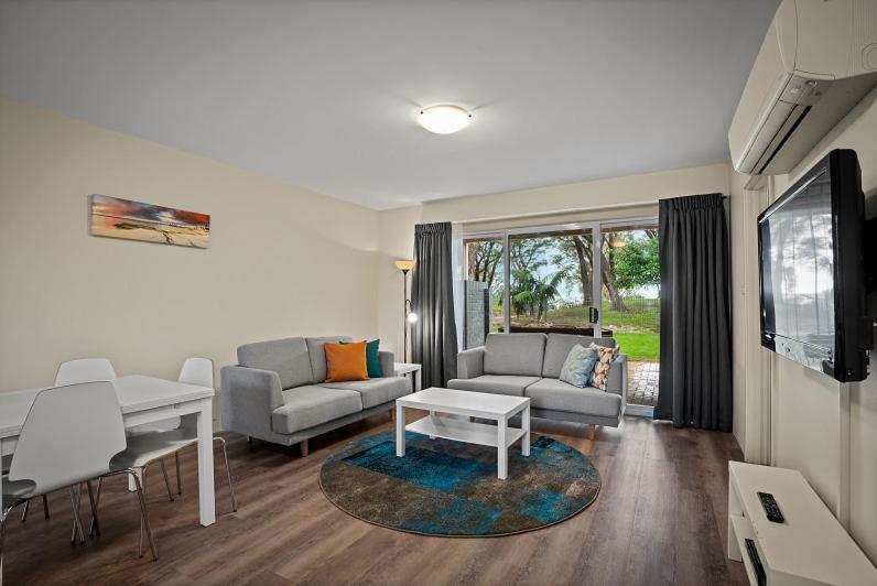 Broadwater Resort Wa Tourism Awards 2024 Gold Winner Басселтон Экстерьер фото